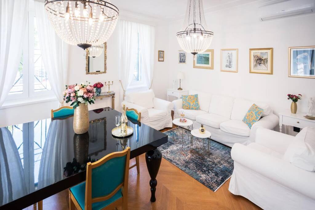 Luxurious Bella Lux In Center With Free Parking Included! Appartement