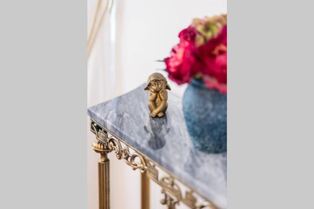 Luxurious Bella Lux In Center With Free Parking Included! Appartement Split