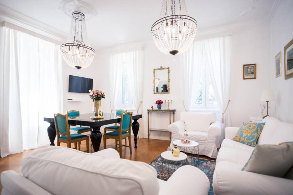 Appartement Luxurious Bella Lux In Center With Free Parking Included!